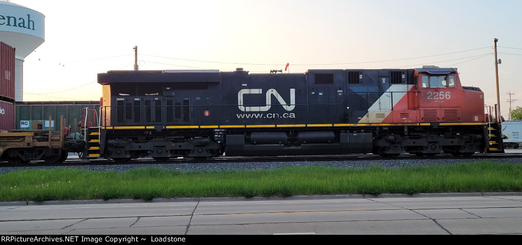 CN 2256